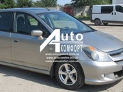 Лобовое стекло на Honda Stream (Минивэн) (2001-2007) с установкой