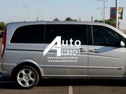 Передний салон,  правое стекло на автомобиль Mercedes-Benz Vito 04